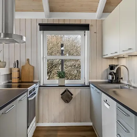 Solina - 500m From The Sea By Interhome